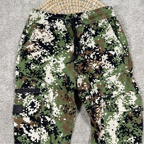 Dogg Supply by Snoop Dogg Men’s Pull On Elastic Waist Cargo Pants Army Camo XS - Picture 4 of 15